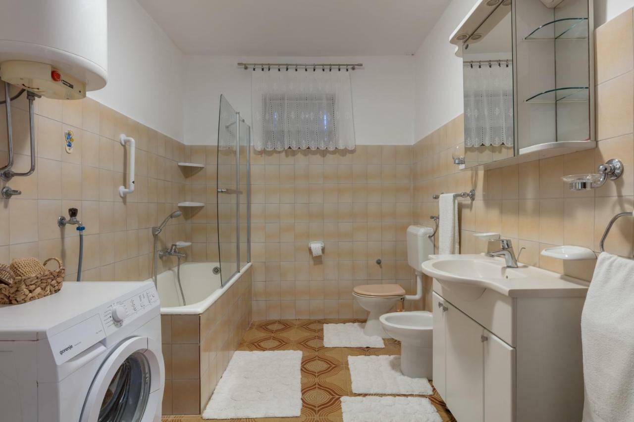 Vacation Home Duilo Donji Zemunik Экстерьер фото