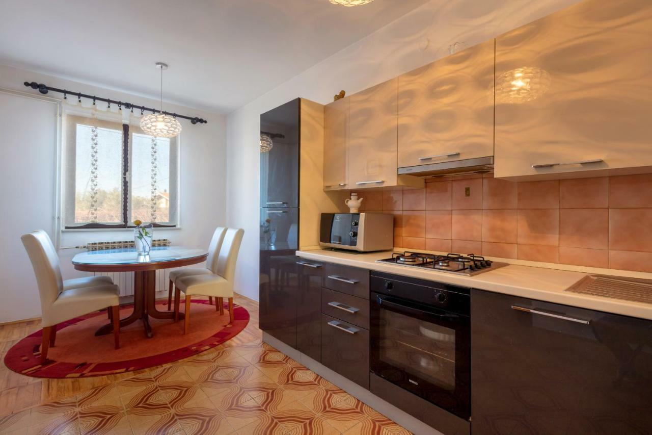 Vacation Home Duilo Donji Zemunik Экстерьер фото