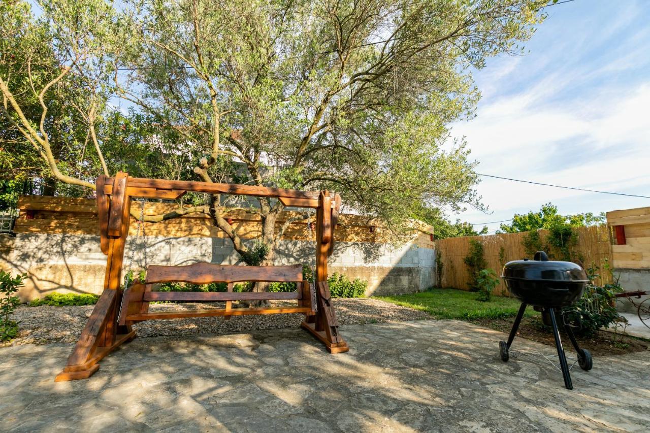 Vacation Home Duilo Donji Zemunik Экстерьер фото